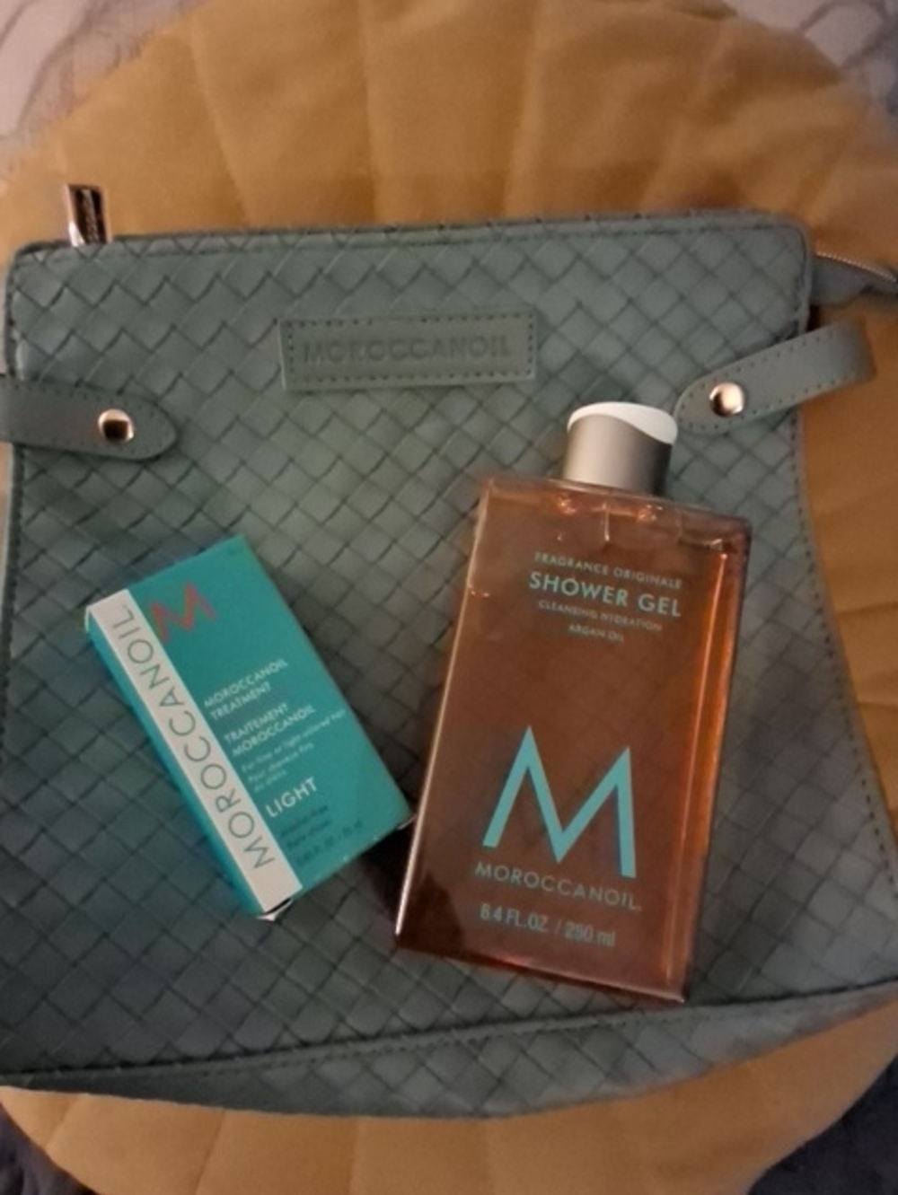 Moroccanoil Shower Gel & Light Treatment Duo With Tote